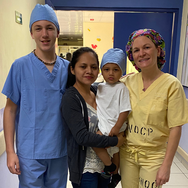 Dr. Lentz Mission Work in Honduras 28